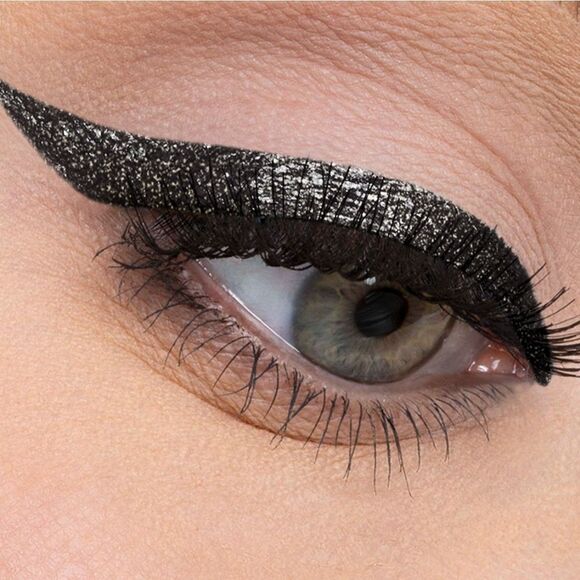 MAC Limited Edition charcoal gray pearl finish eyeliner - yule never know - Picture 6 of 14